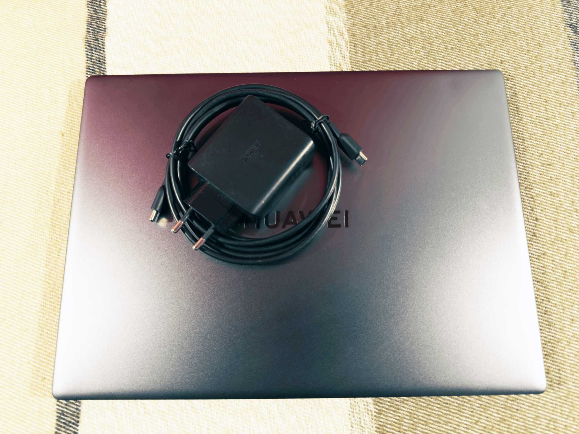 1️⃣ Laptop Huawei MateBook 14 Unibody 2K 16GB ca macbook pro surface