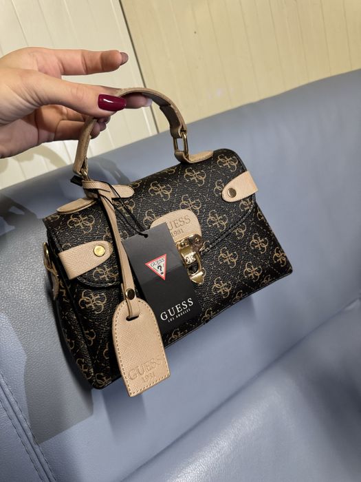 Genti Guess Noi cu etichetă