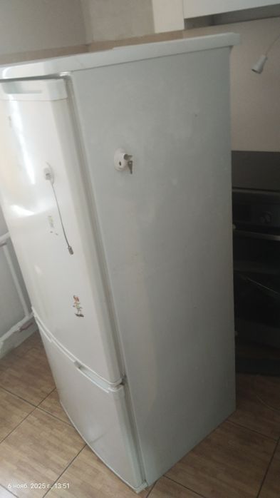 Продам холодильник кухонный гарнитур с самовывозом