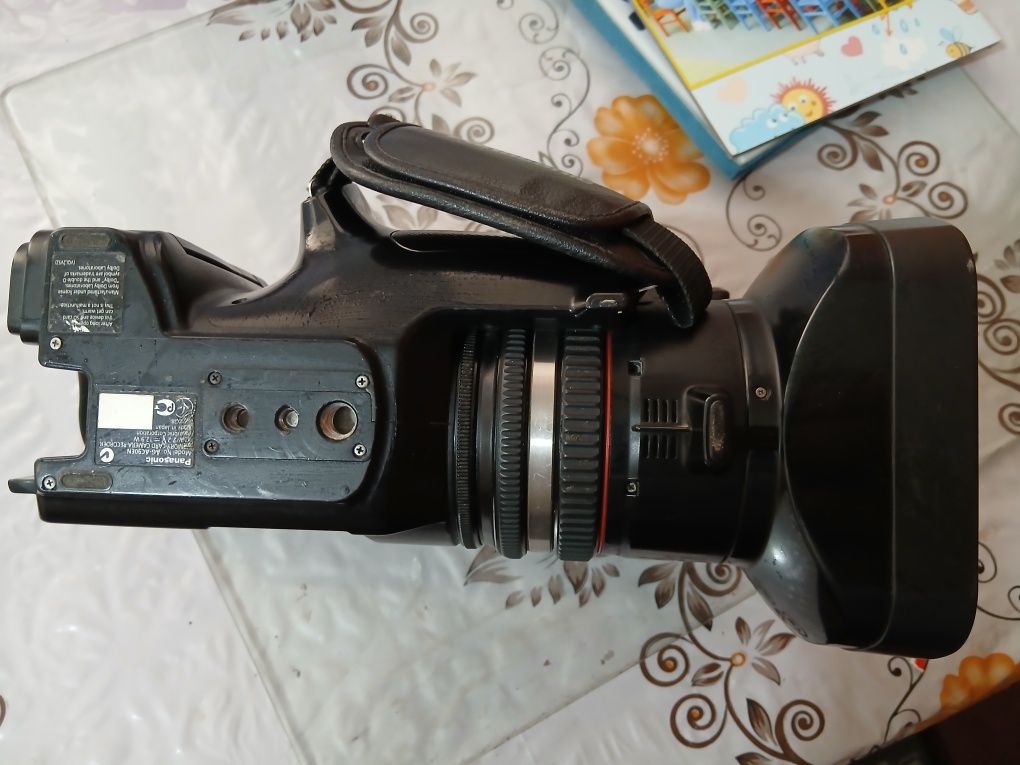 Видео камера Panasonic AG-AC90 сотилади.