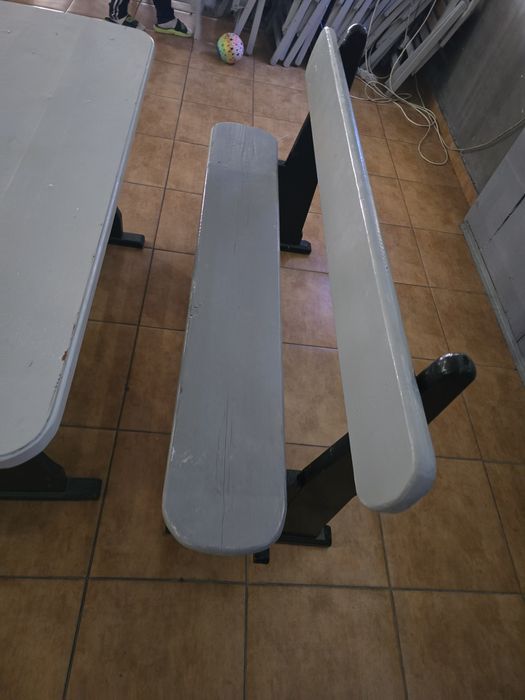 Vând set de masa lemn masiv