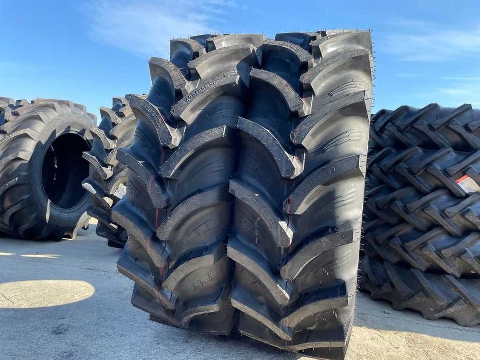 Anvelope noi Radiale de tractor spate 16.9-30 ori 420/85 R30