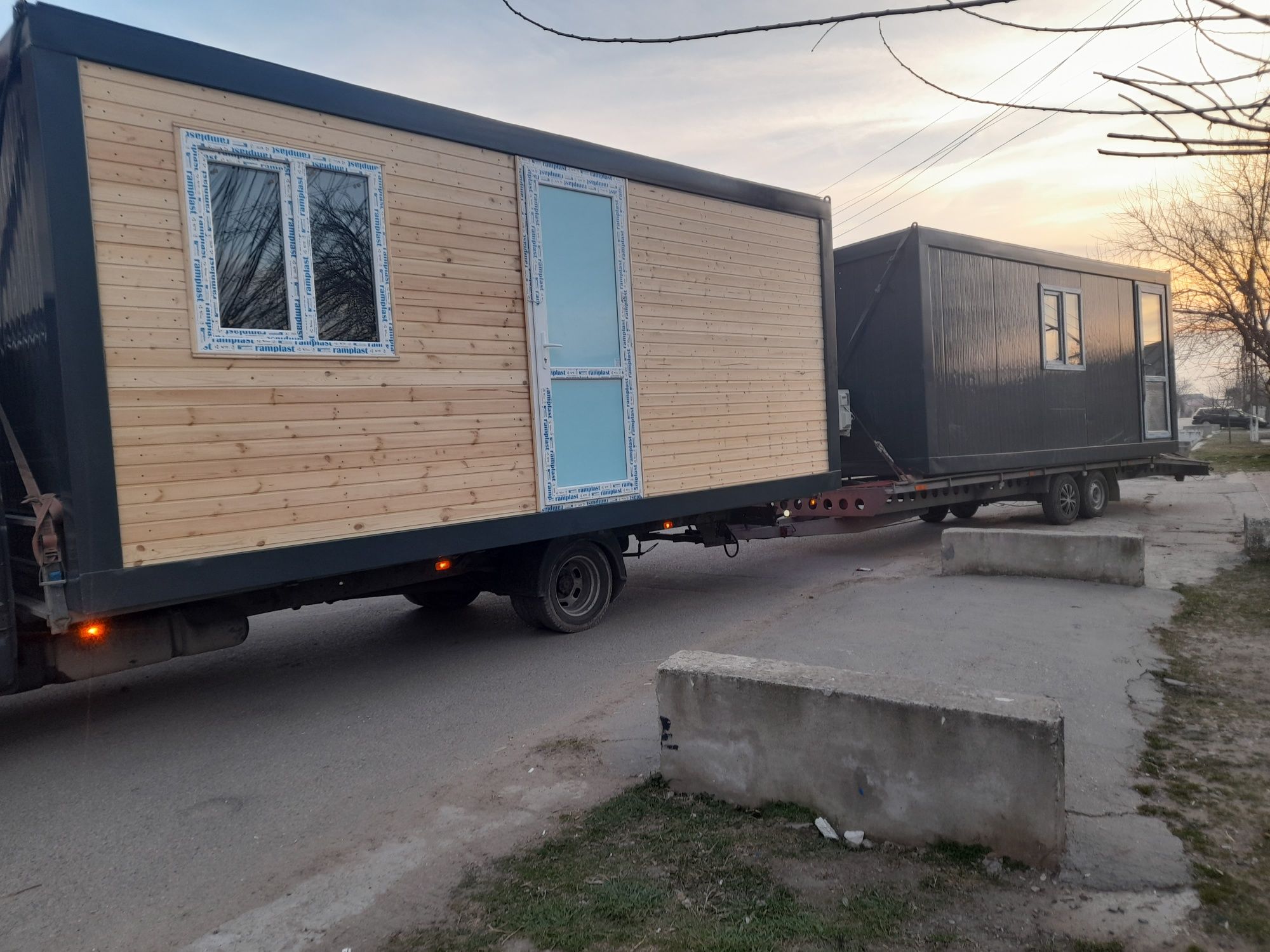 Vand containere modulare