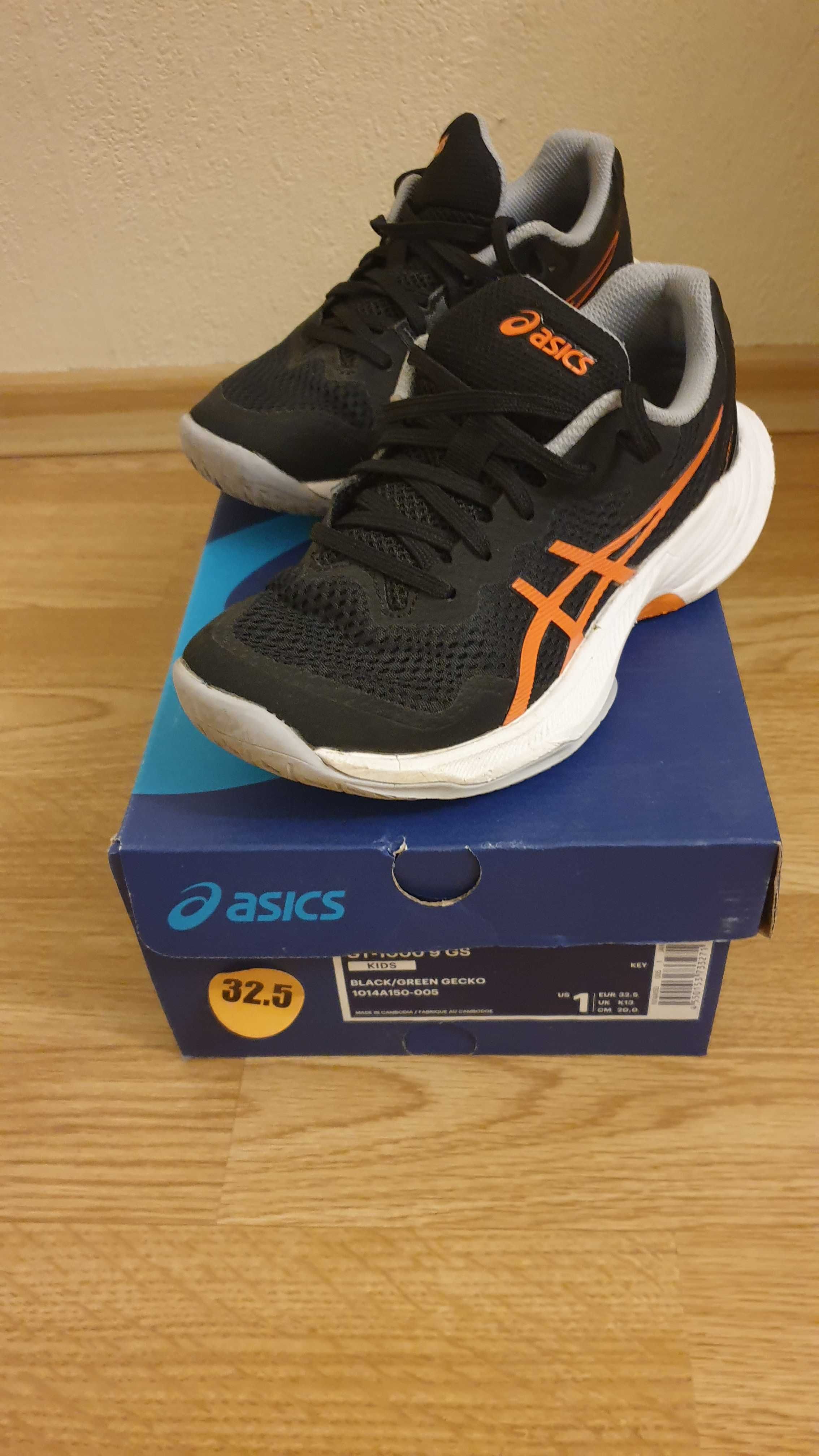 Детски маратонки за момче Asics, номера 32.5, стелка 20см.
