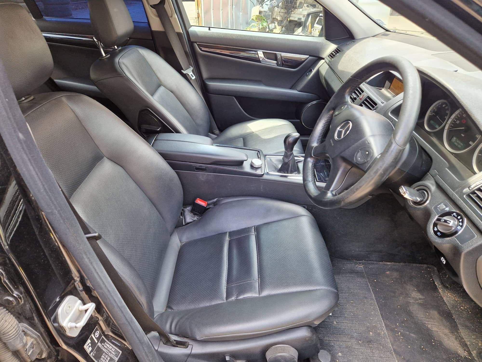 Mercedes W204 C220CDI 651 170кс седан ръчка НА ЧАСТИ!