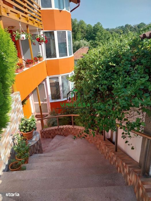 Casa - Cetatuie - Vedere Panoramica