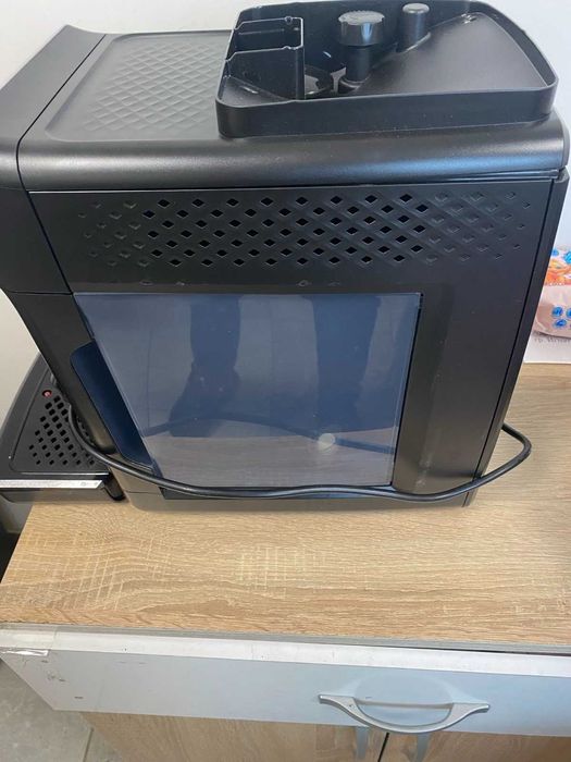 Кафеавтомат Philips Series 2200 Без капак за контейнер за кафе-зърна