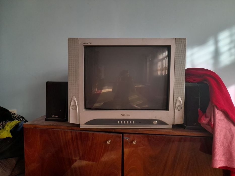 Продам телевизор Roison