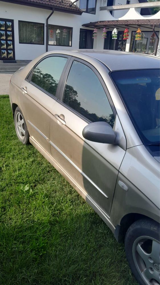 Vand Kia Cerato 1.6 diesel , an 2007, in stare buna !