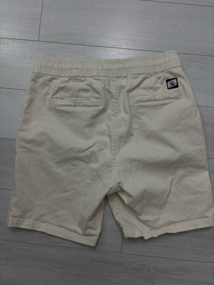 Zara къси панталони M/L