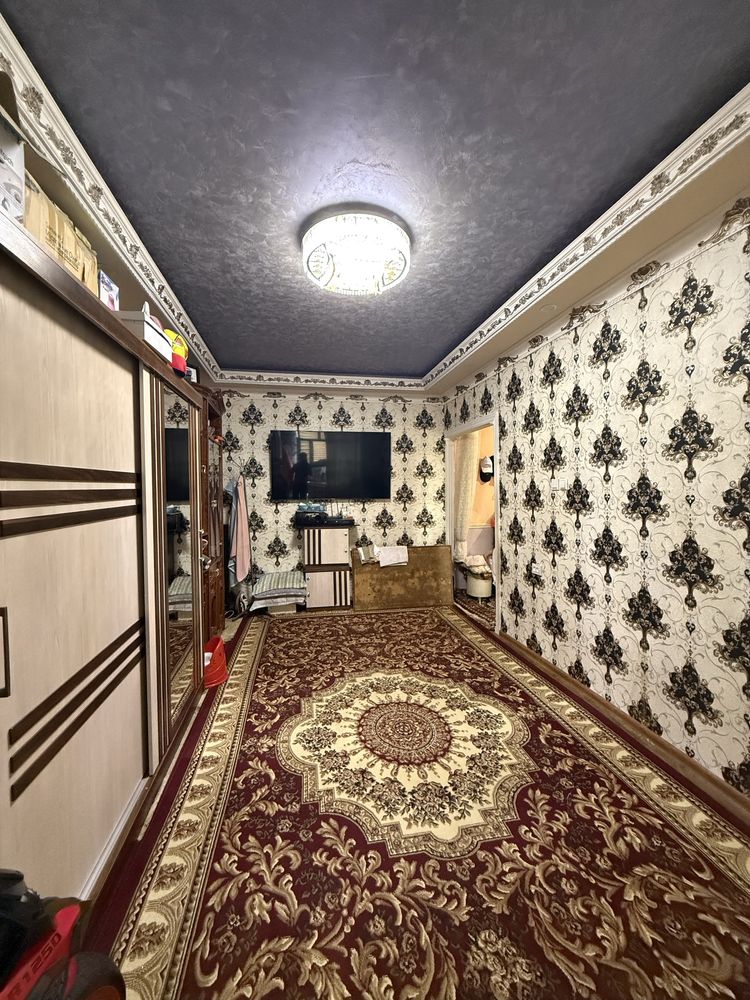 Срочно продается 1-х комн квартира в Куйлюк массив-5  1/5/5