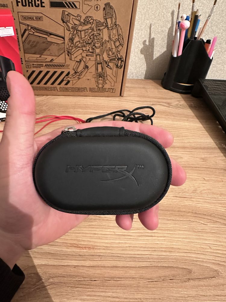 Продам игровую мышь и наушники HYPERX