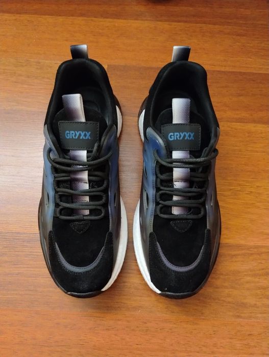 Vând pantofi sport GRYXX