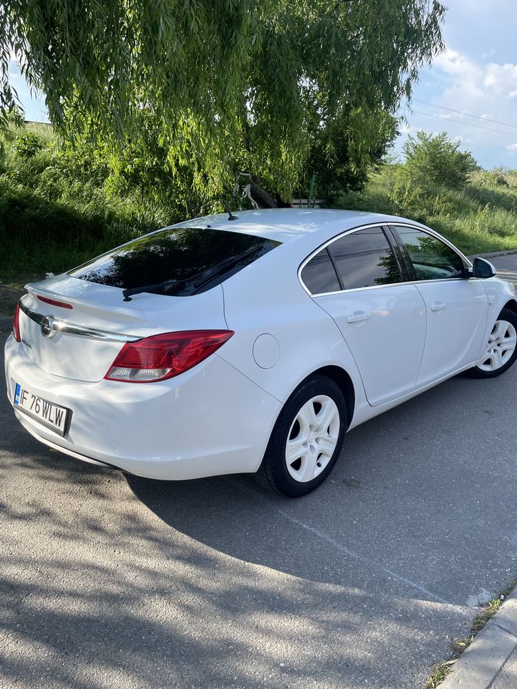 Opel Insignia 2010