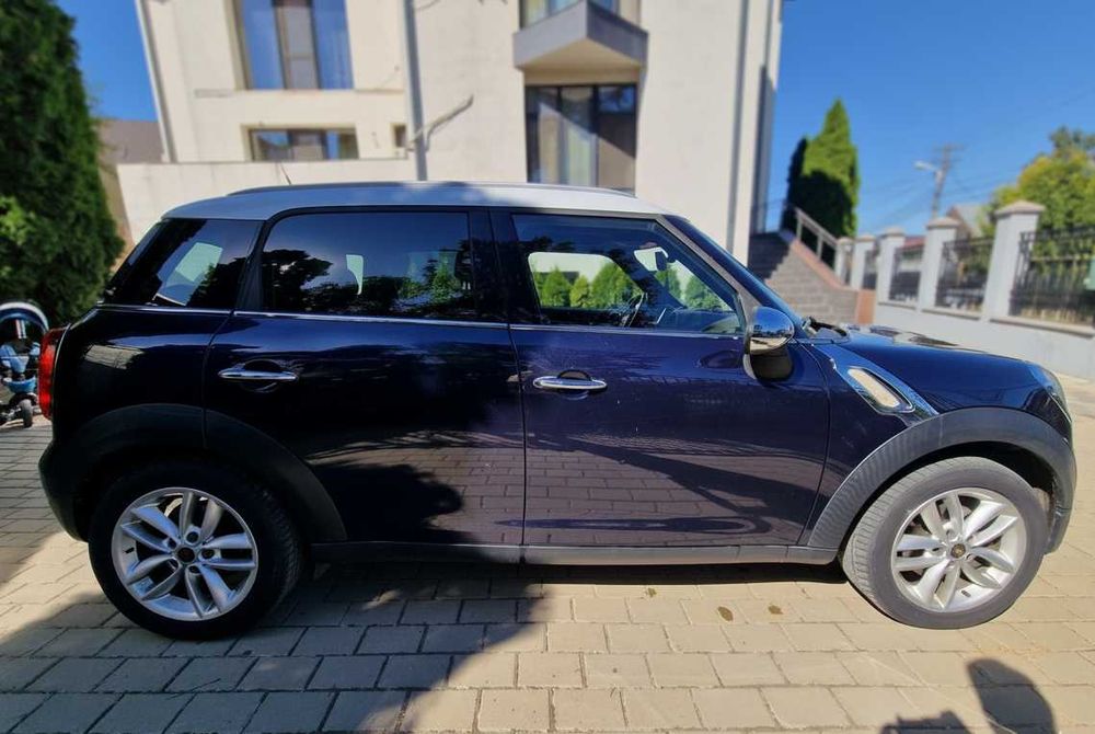 Mini Countryman, fara accidente si kilometri reali garantati