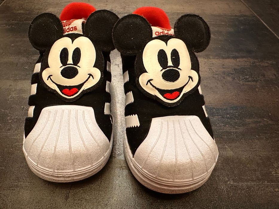 Adidas Disney marime 23