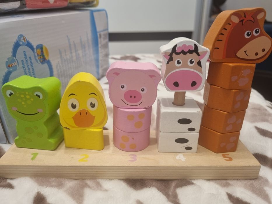 Бебешки играчки- музикална лампа, меки кубчета