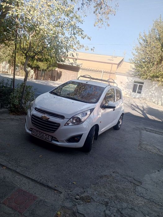 Spark chevralet sotiladi