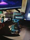 Безчетков винтоверт Makita DDF485