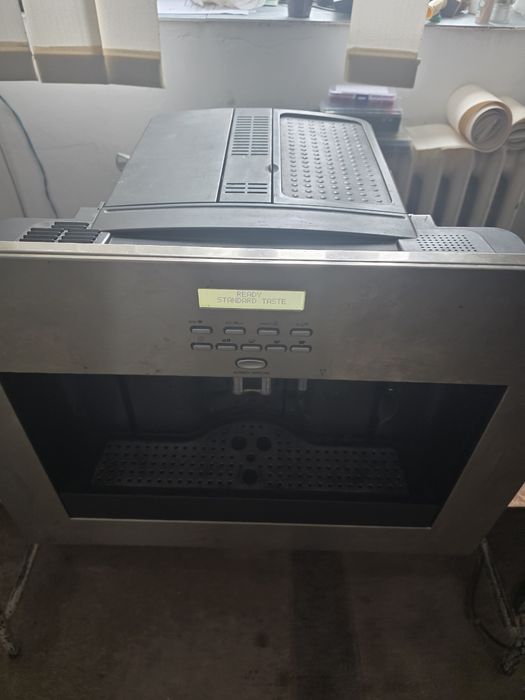 Vând expresor de cafea Gorenje incorporabil în mobilă