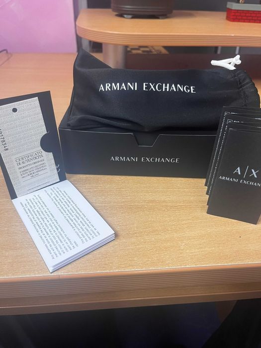 Оригинални слънчеви очила Armani Exchange AX2012S