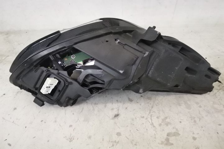 Ляв фар Оригинален Led Авариран Тесла / Tesla Model 3 [Оригинален LED