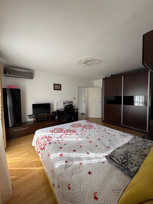 Închiriez apartament cu o cameră, decomandat – Mărăști (zona FSPAC)