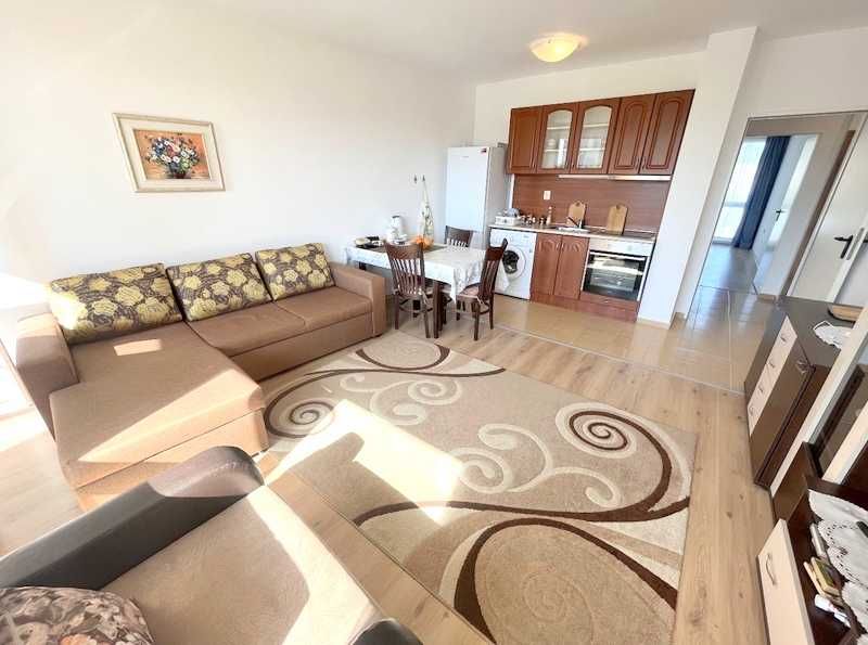 Продава се Двустаен апартамент в Свети Влас - 70 кв.м за 554 €/кв.м - Снимка #2