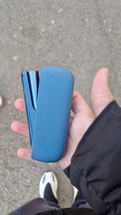 vand 2 iqosuri cu display