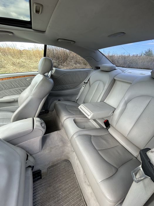 Mercedes Benz CLK240