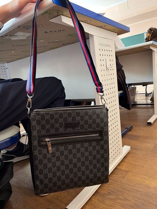 Гучи Барсетка!!!