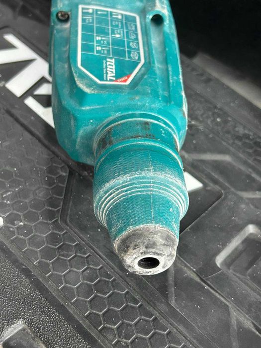 Перфоратор TOTAL TH308268-2  SDS+ 800 W  2.5 J