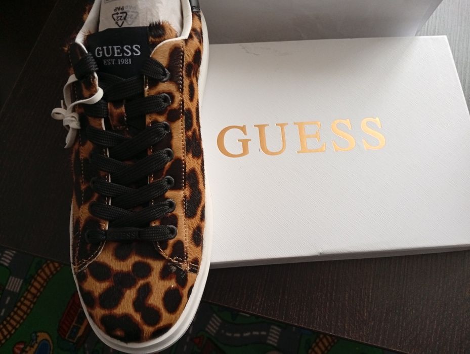Adidas femei Guess originali