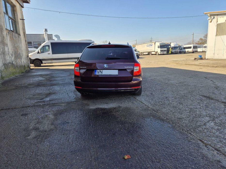 SKODA Superb 2014 1.6TDi 105 CP E5 CutieAut Clima Navi Prim Proprietar