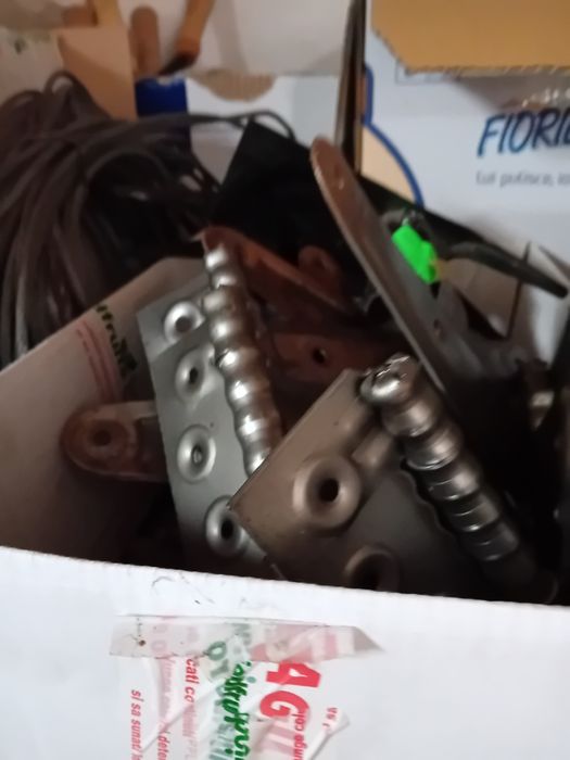 Materiale ptr baie, plintă parchet