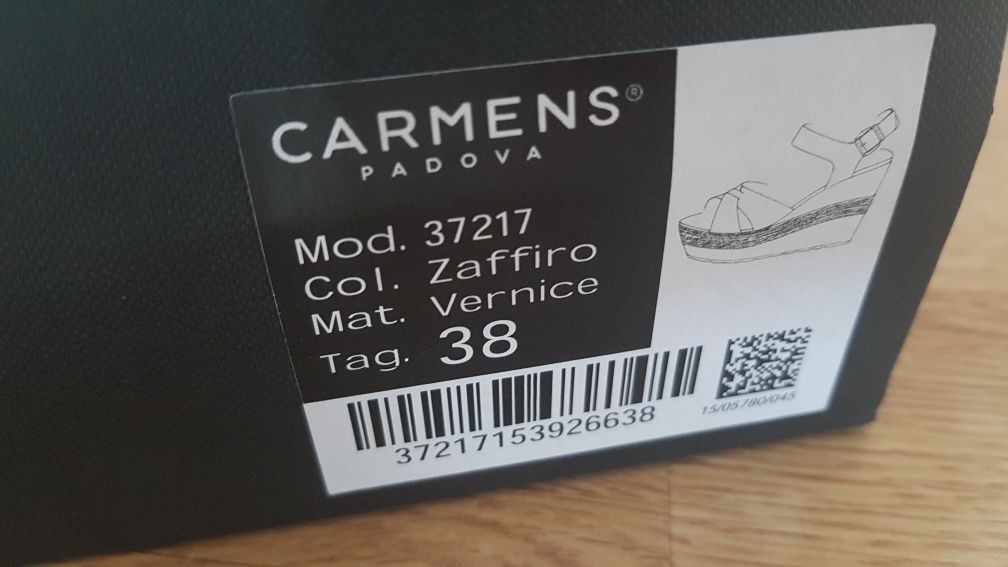 Sandale noi de piele cu patforma "Carmens" nr 38