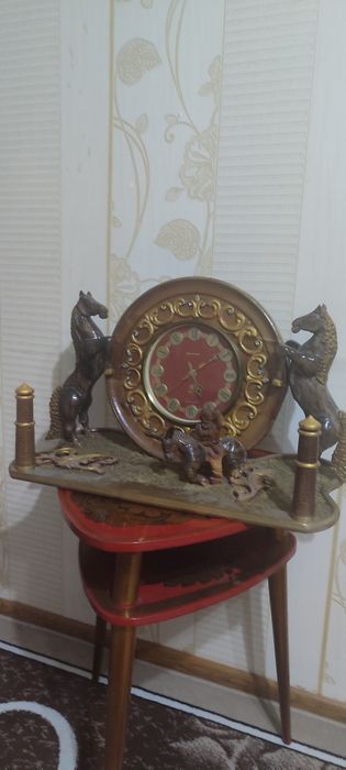 Часы ручной работы продам