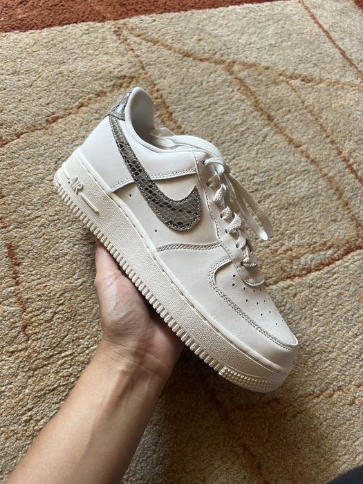Nike Air Force 1 '07 Low Snakeskin Phantom mărimea 38.5