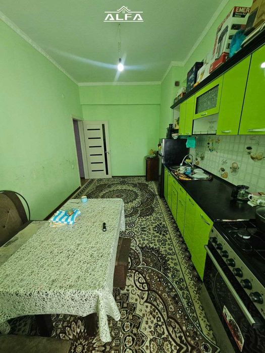 Buxoroda kvartira sotiladi 2 xonali 66m² 7-qavat.