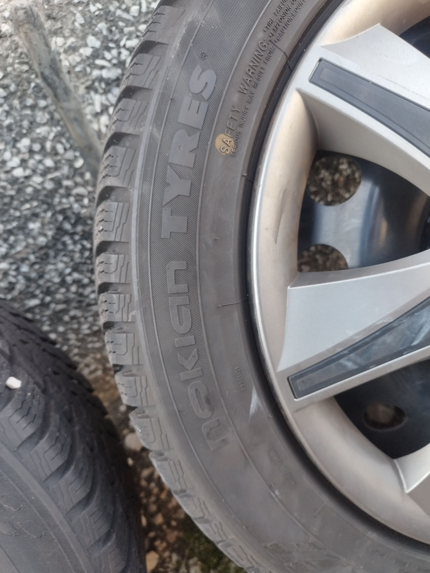 Гуми с джанти Nokian 4x108 ford /форд 195/55/16
