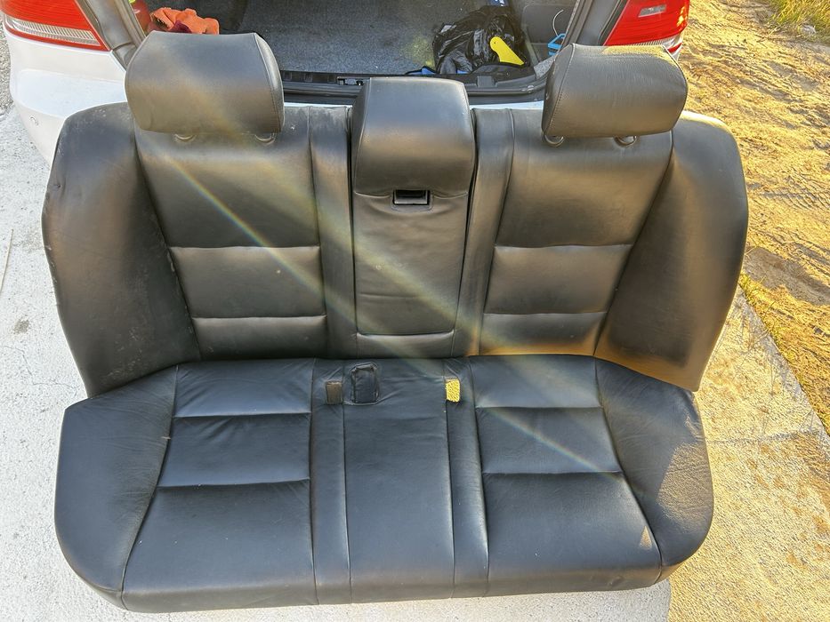 Задни седалки бмв е60