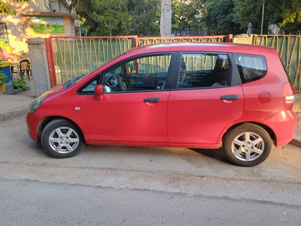 Хонда джаз 1.4 климатик
