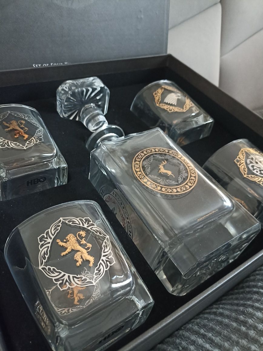 Подаръчен комплект за уиски Game of Thrones