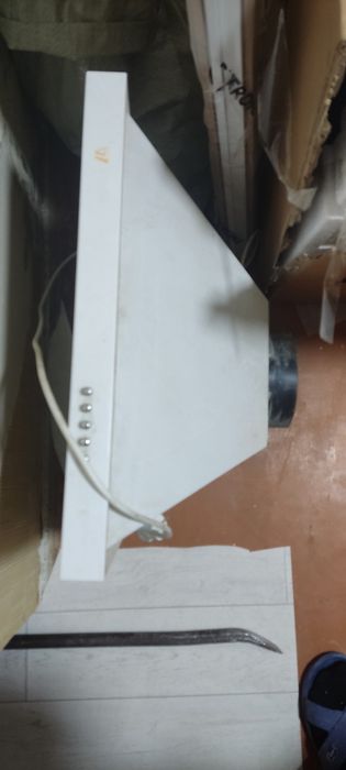 Продам вытяжку недорого
