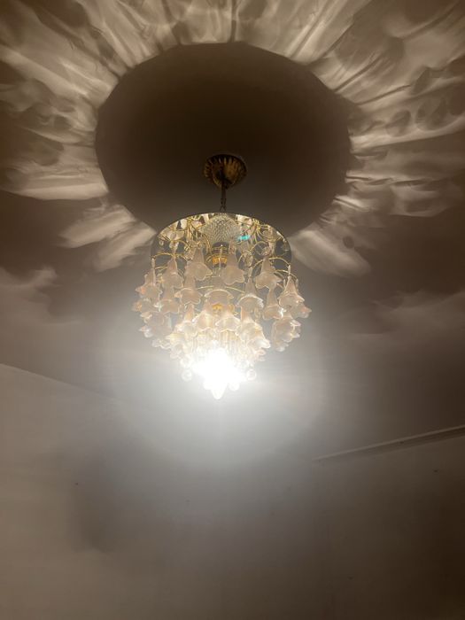 Продается люстры