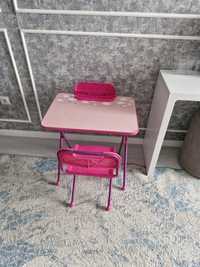 Детский письменный стол со стульчиком