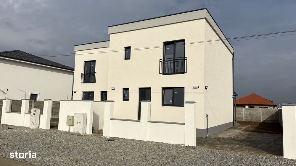 Duplex la cheie . 98 mp - La asfalt.