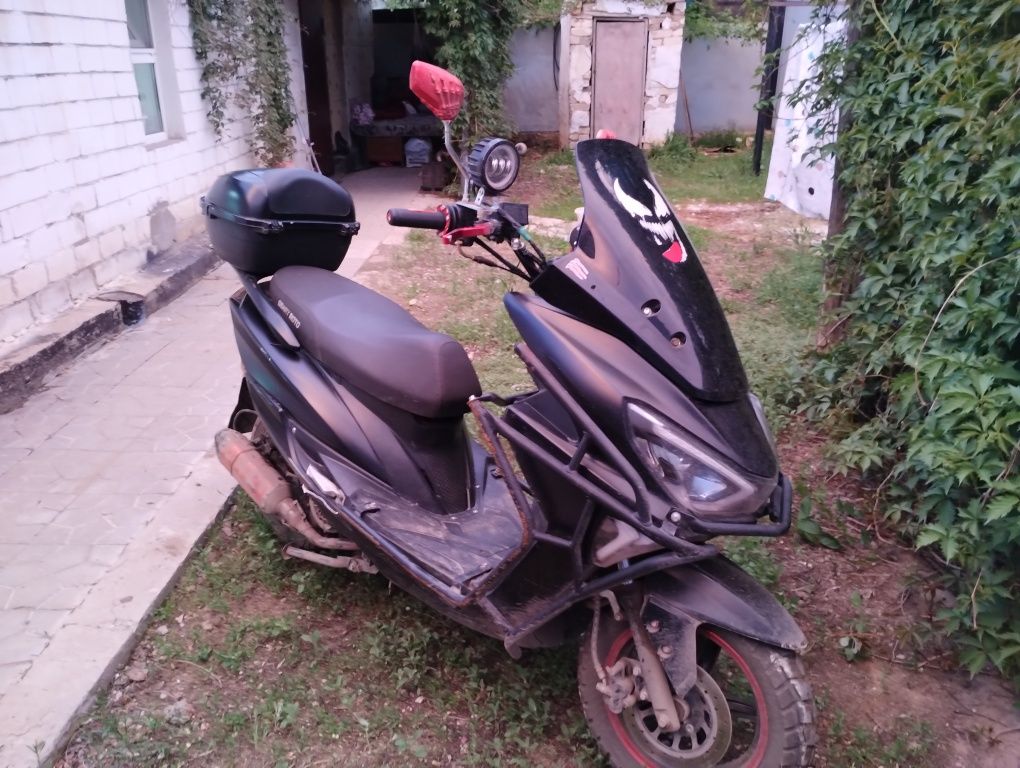 Продам Мопед Maxi