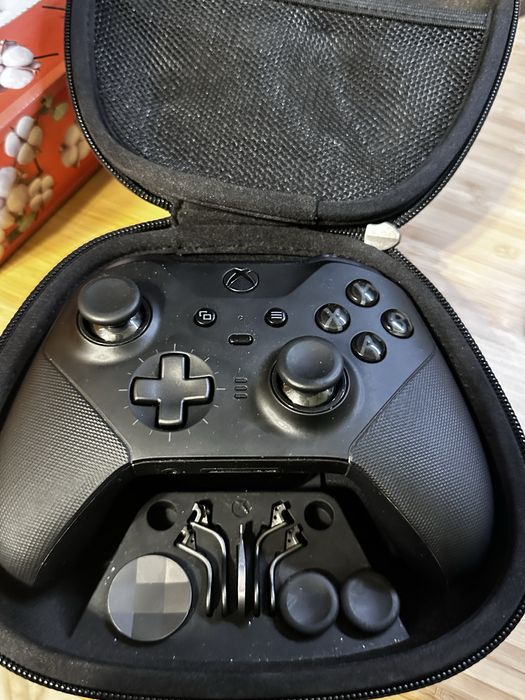 Xbox One Elite 2 контролер