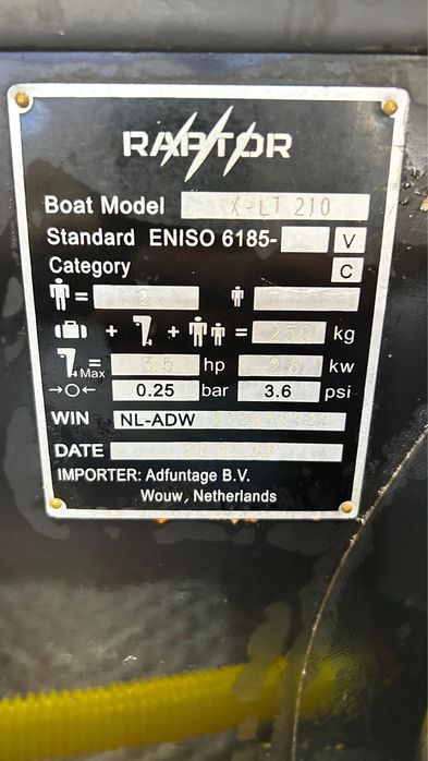 Barca raptor xlt 210 black